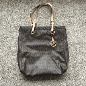 Michael Kors Cavas Logo tote